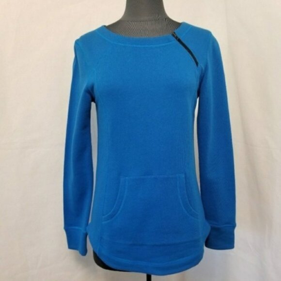 Lucy Blue Sweatshirt Size Small Front Pocket Excellent Condition Cozy - Picture 3 of 8